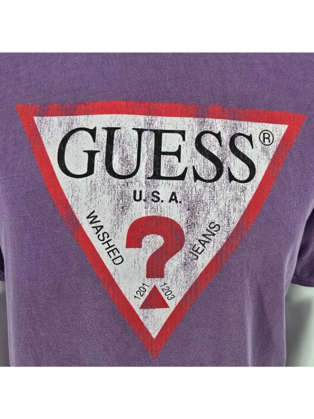Y2K 2000s Guess Jeans Distressed Triangle Logo Purple Graphic T-Shirt (Medium) - Picture 2 of 14
